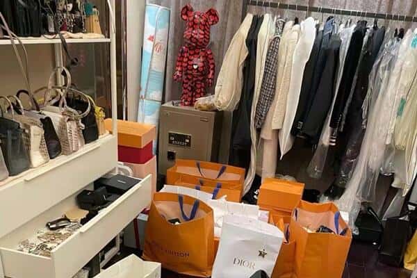 甘井子区回收一线品牌衣服